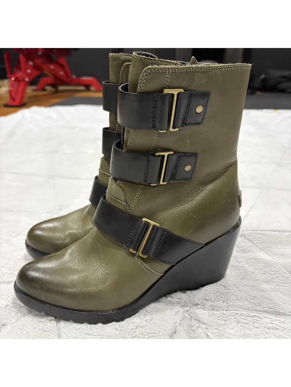 Sorel Women's After Hours Army Green Bootie Wedge Ankle Boots Size 9